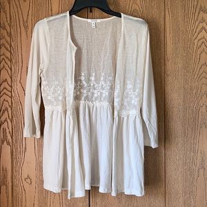Maurices Cream colored top